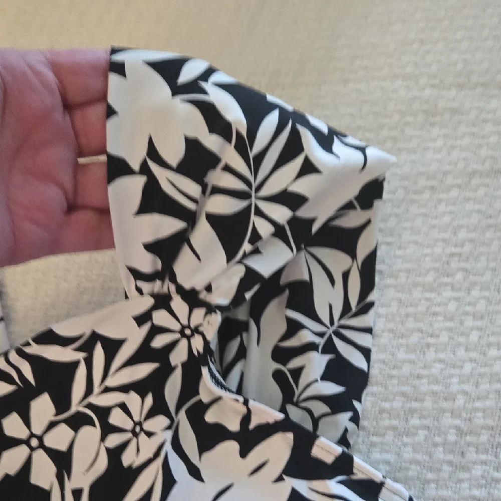 Land's End Swim Black and White Floral Tankini